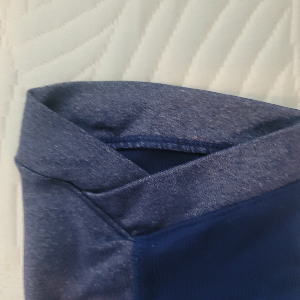 4 Pairs of Leggings Size Medium with Pockets - Picture 16 of 16